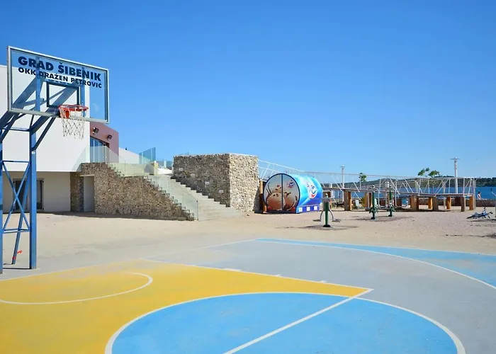 House Center With Garden